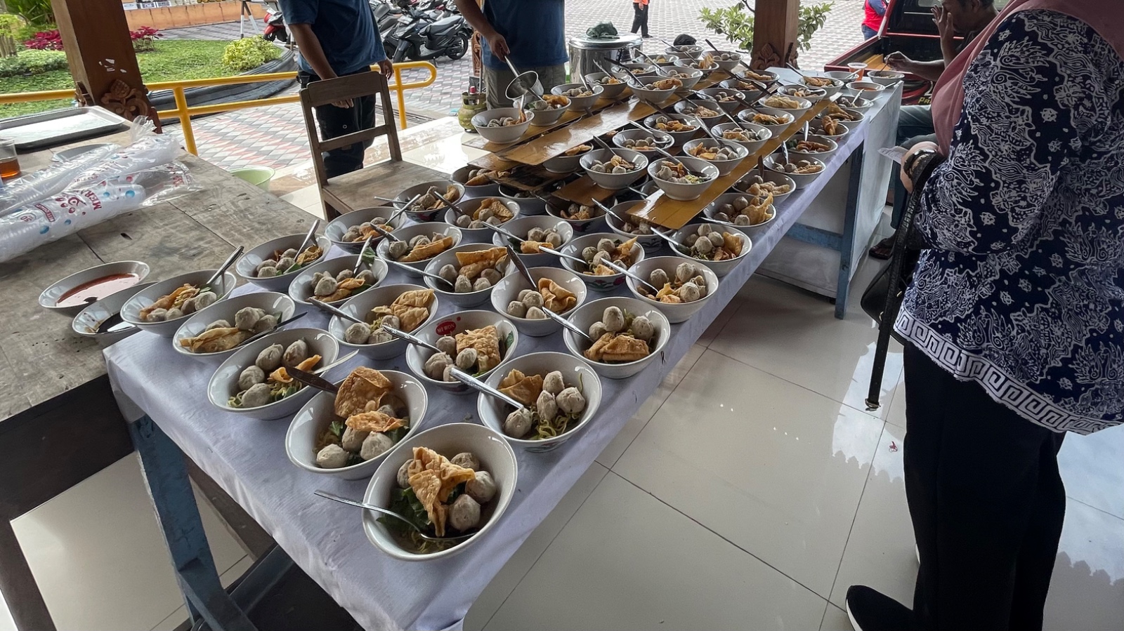 Bakso yang tersedia untuk warga (Dok. Pribadi Adinda Tyas)