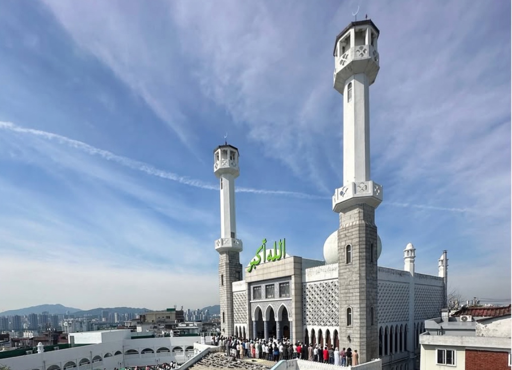 Seoul Central Mosque di Itaewon.  (Sumber: Instagram @kmfwithyou)