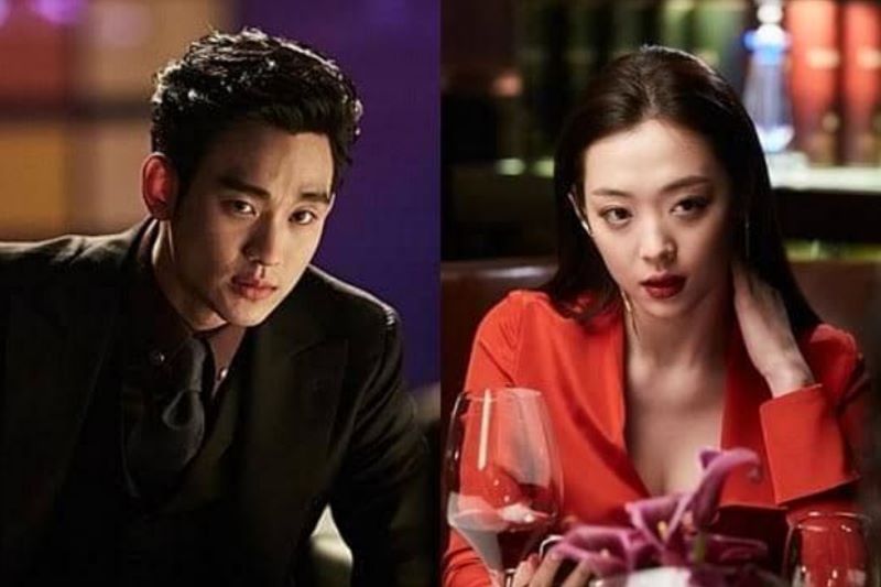 Aktor Kim Soo Hyun dan aktris Sulli dalam film &lsquo;Real&rsquo; (2017).