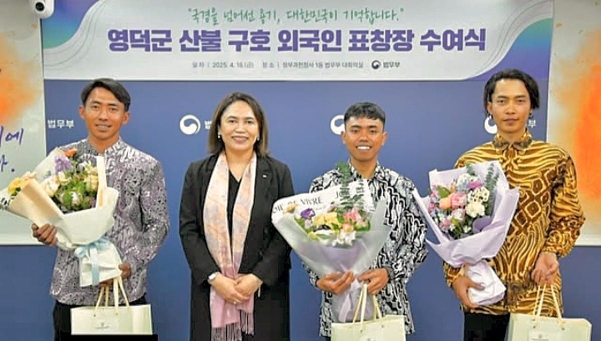Pemerintah Korea Selatan memberikan penghargaan untuk tiga WNI karena menyelamatkan korban kebakaran. (Foto: Instagram @cretivox)