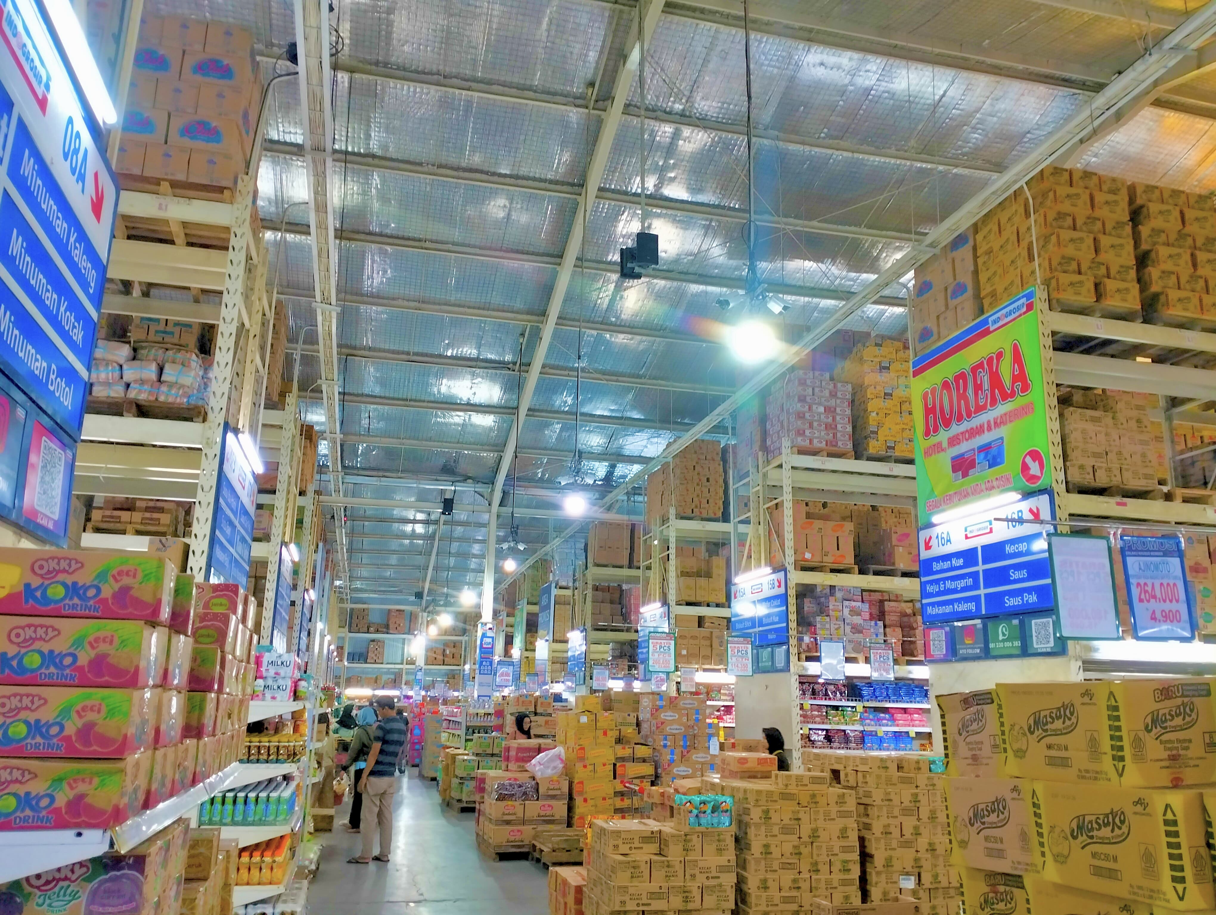Suasana Indogrosir Yogyakarta (Foto: Umi Jari Widayah)