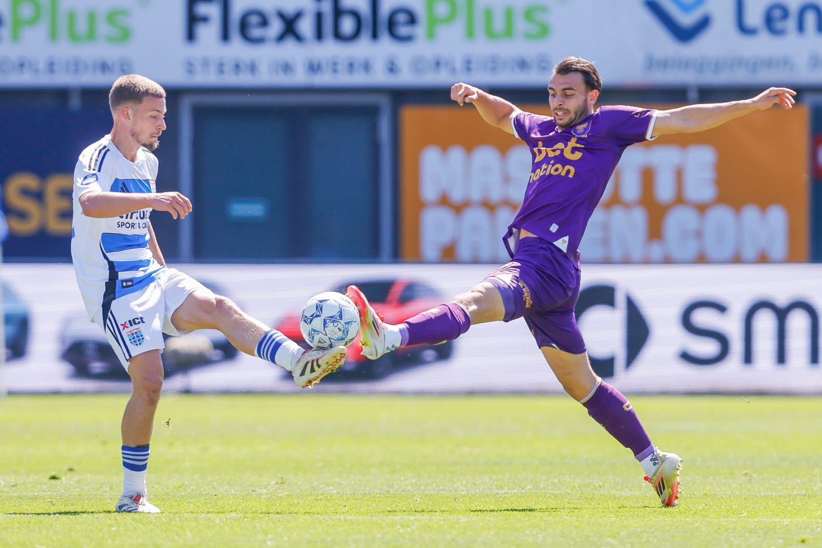 Pertandingan Go Ahead Eagles dan PEC Zwolle. (Foto: Go Ahead Eagles)