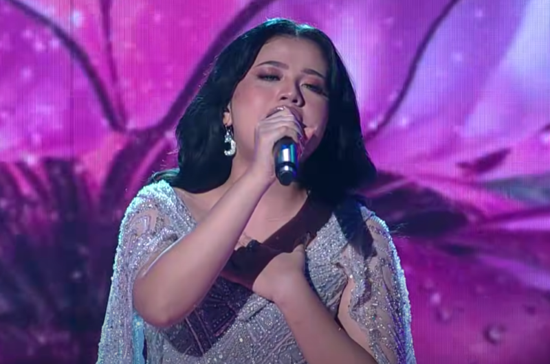 Penampilan Shabrina Leanor di panggung spektakuler Indonesia Idol 2025.