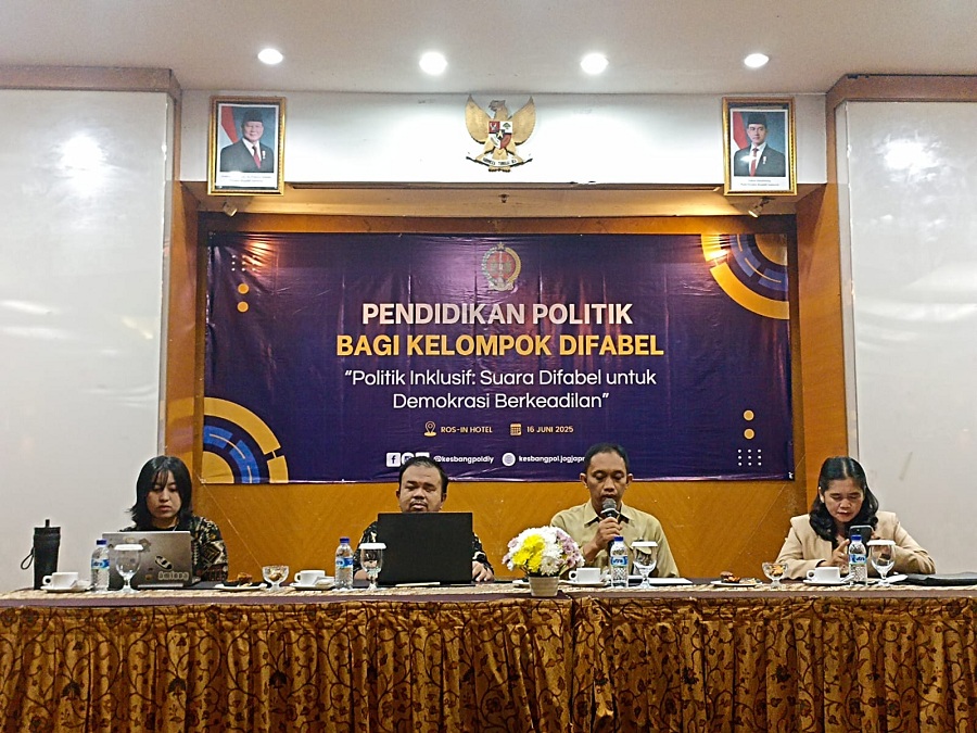 Bakesbangpol DIY menggelar pendidikan politik bagi kelompok difabel dengan tema Politik Inklusif: Suara Difabel untuk Demokrasi Berkeadilan, Senin (16/6/2025).