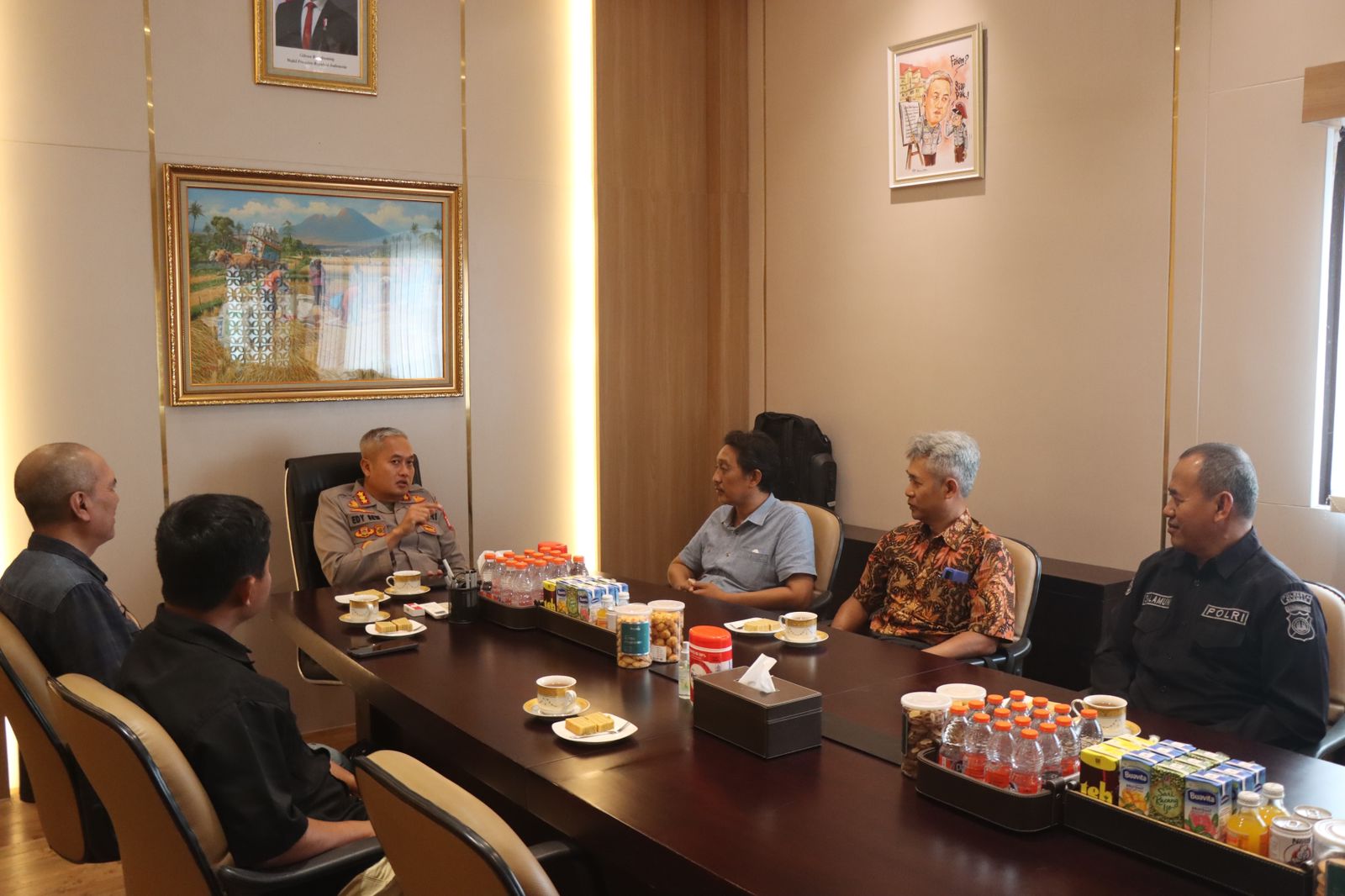 Audiensi pengurus PWI Sleman dengan Kapolresta Sleman Kombes Pol Edy Setyanto Erning Wibowo (3/7/2025).