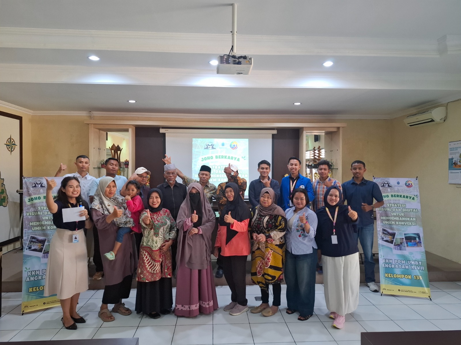 KKN UMBY Kelompok 135 Gelar Workshop Strategi Visual dan Digital untuk Kembangkan UMKM Konveksi
