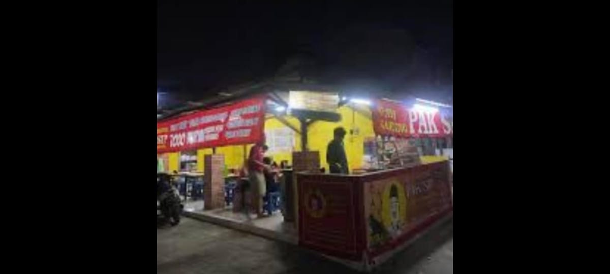 Ayam goreng Pak Sip.