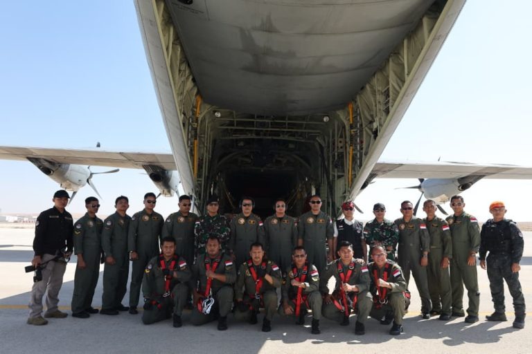 Satuan Tugas Garuda Merah Putih-II menyalurkan bantuan ke jalur GAZA, (17/08/2025).