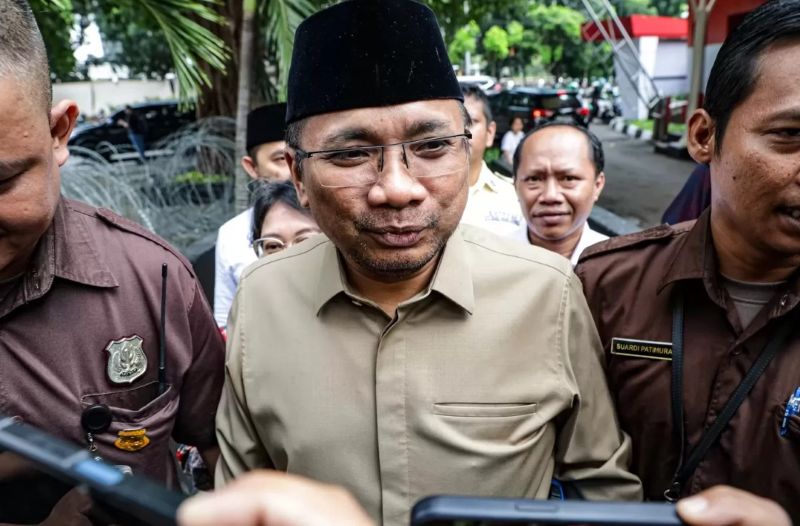 Mantan Menteri Agama, Yaqut Cholil Qoumas saat tiba di Gedung Merah Putih KPK untuk memenuhi panggilan sumber foto =