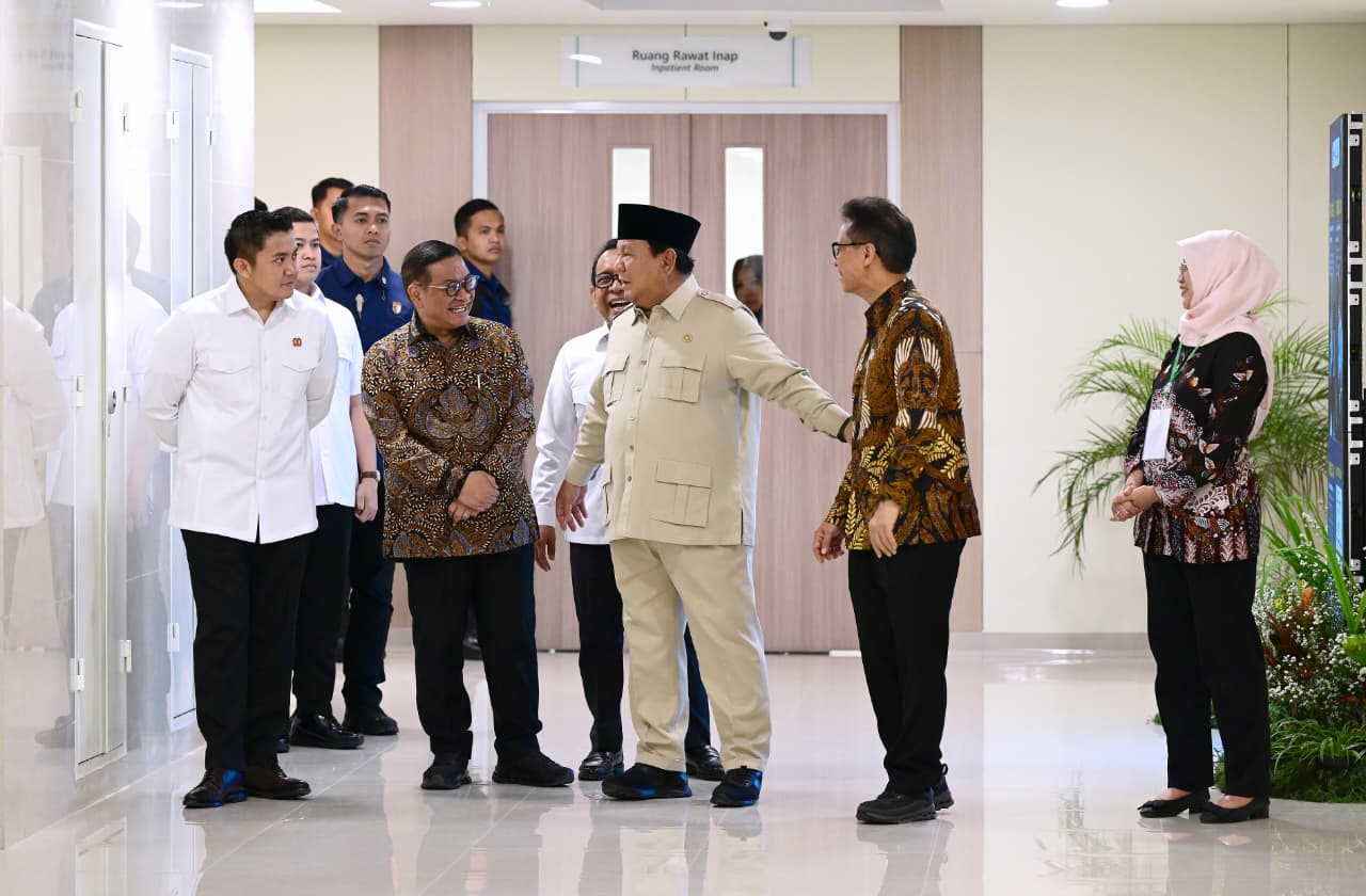 Presiden Prabowo Subianto meresmikan Gedung Layanan Terpadu dan Institut Neurosains Nasional di Rumah Sakit Pusat Otak Nasional (RSPON) Mahar Mardjono, Selasa (26/8/2025).