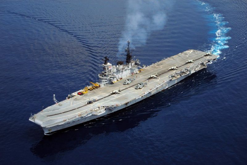 Kapal induk ITS Giuseppe Garibaldi (C551).