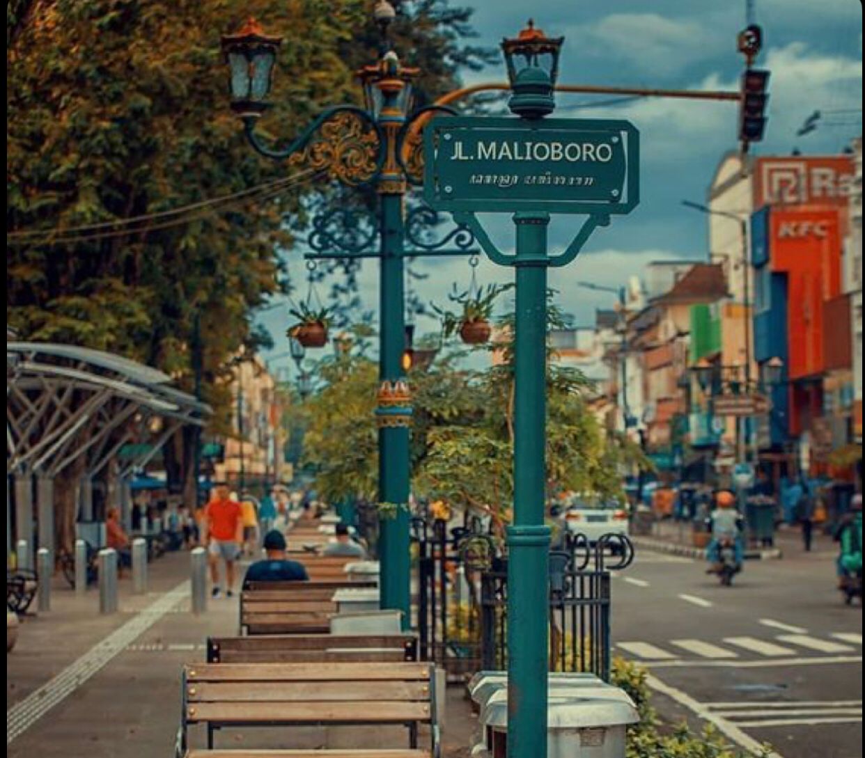Jalan Malioboro, ikonik kota Yogyakarta.