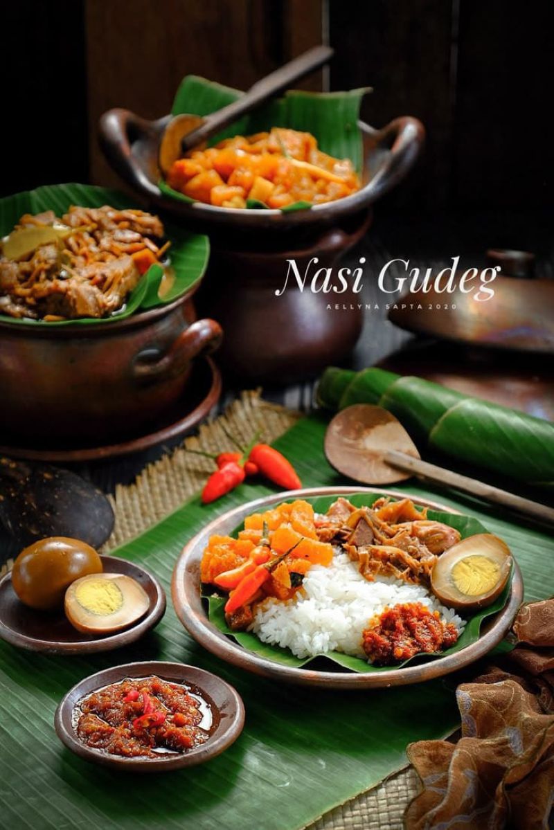 Ilustrasi tempat makan di Jogja.