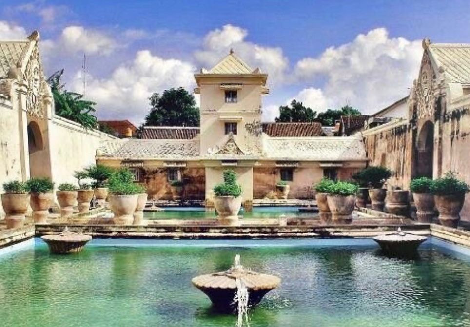 Ilustrasi Taman Sari Yogyakarta.