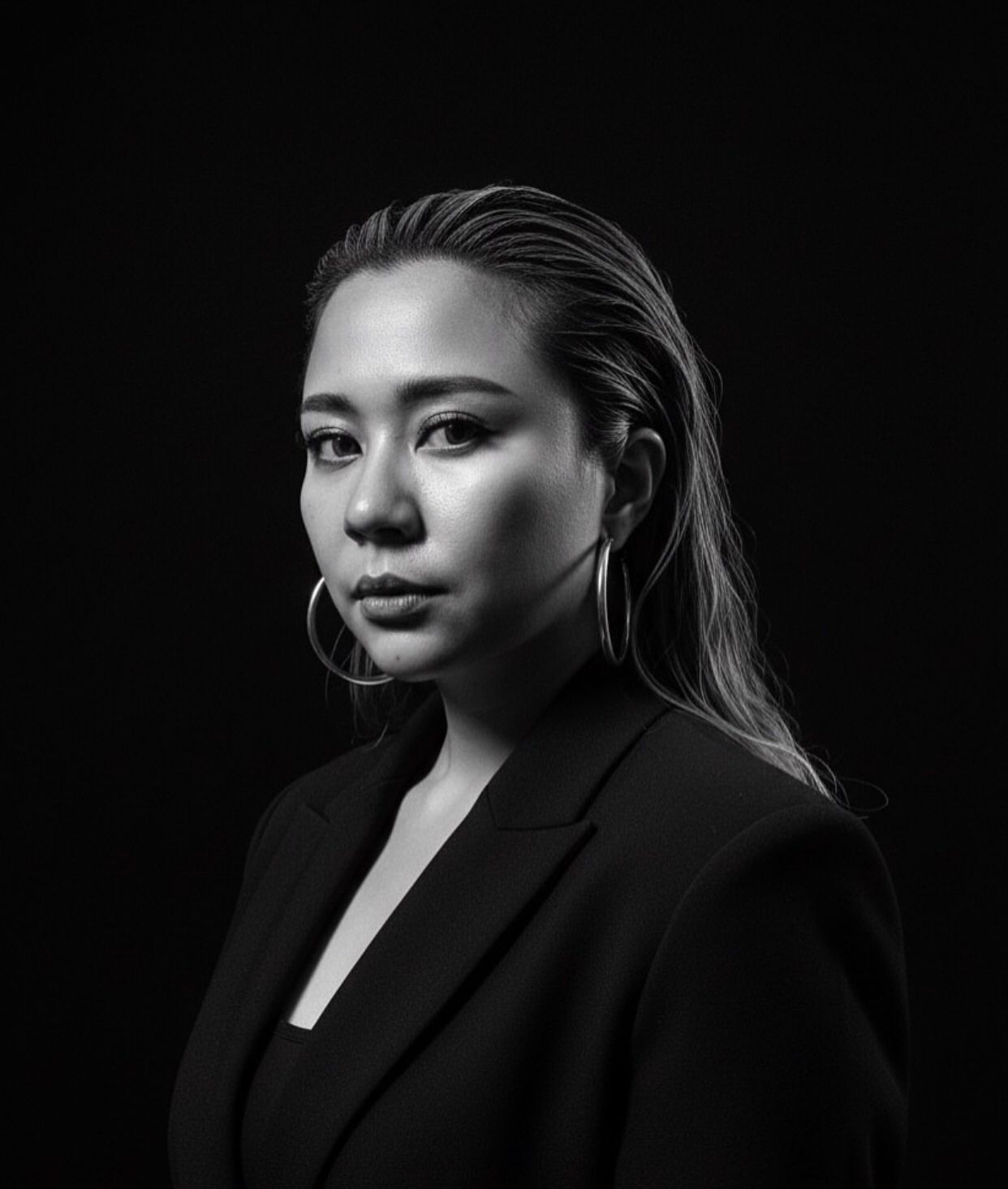Chikitia Meidy digugat balik sang suami.