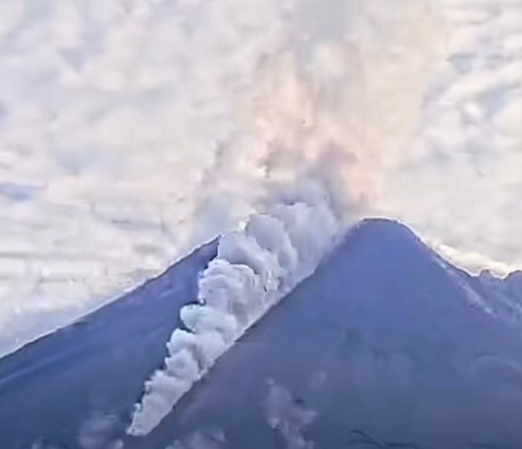 Ilustrasi Gunung Merapi saat Erupsi.