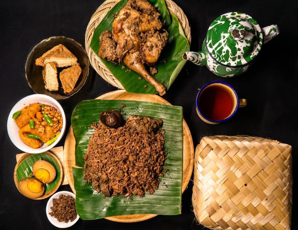 Gudeg manggar, kuliner tradisional khas Bantul.