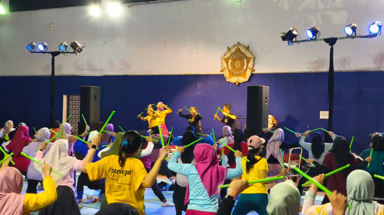 Valentina Erista*, hadir sebagai *perwakilan dari PT Sompo Insurance Indonesia*, sekaligus sebagai *salah satu pengisi acara* dalam rangkaian kampanye gaya hidup sehat melalui sesi talkshow dan aktivi