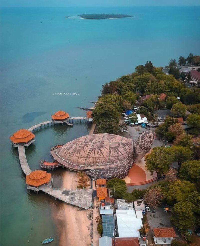 Keindahan Pantai Kartini di Jepara (Sumber : Pinterest Asri Nurhidayati)