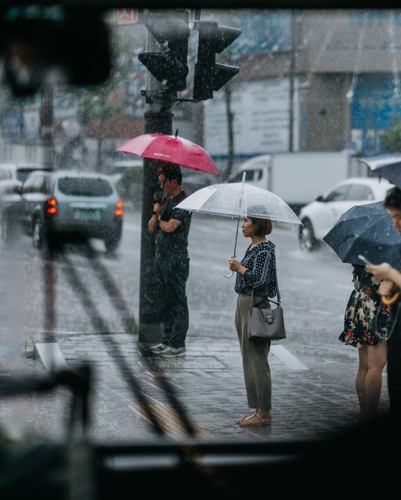 Ilustrasi kondisi hujan di Kota Jogja (Sumber: Pinterest Shennan)