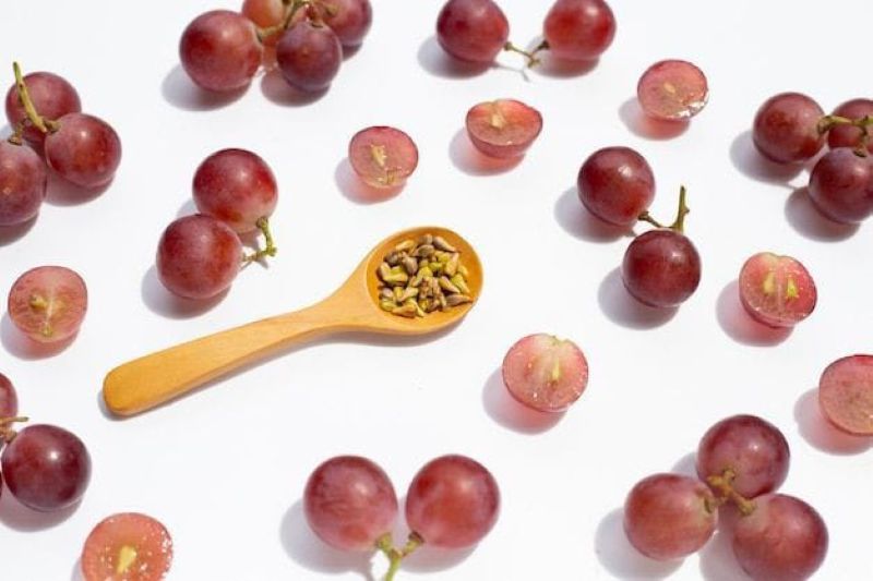 Biji Buah Anggur (Sumber: Pinterest Freepik)