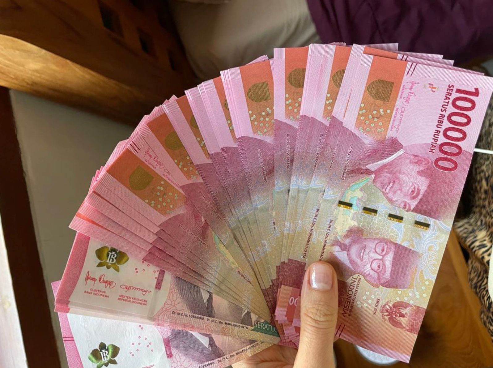 Tips Mengatur Uang Bulanan (Pinterest)