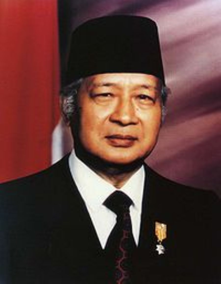 Presiden Republik Indonesia ke-2, Soeharto (Sumber: Pinterest)