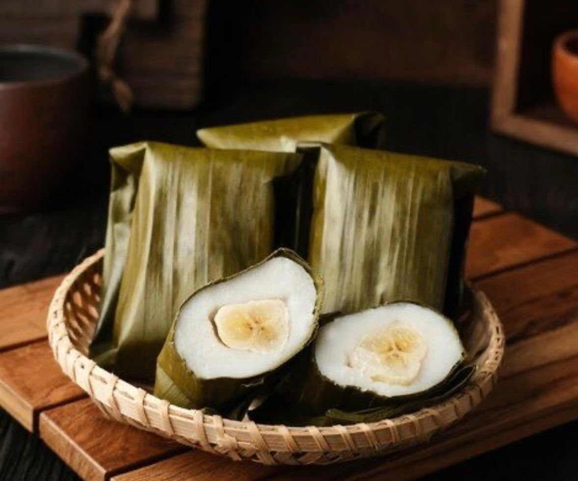 Ilustrasi makanan tradisional Nagasari  (foto: pinterest)