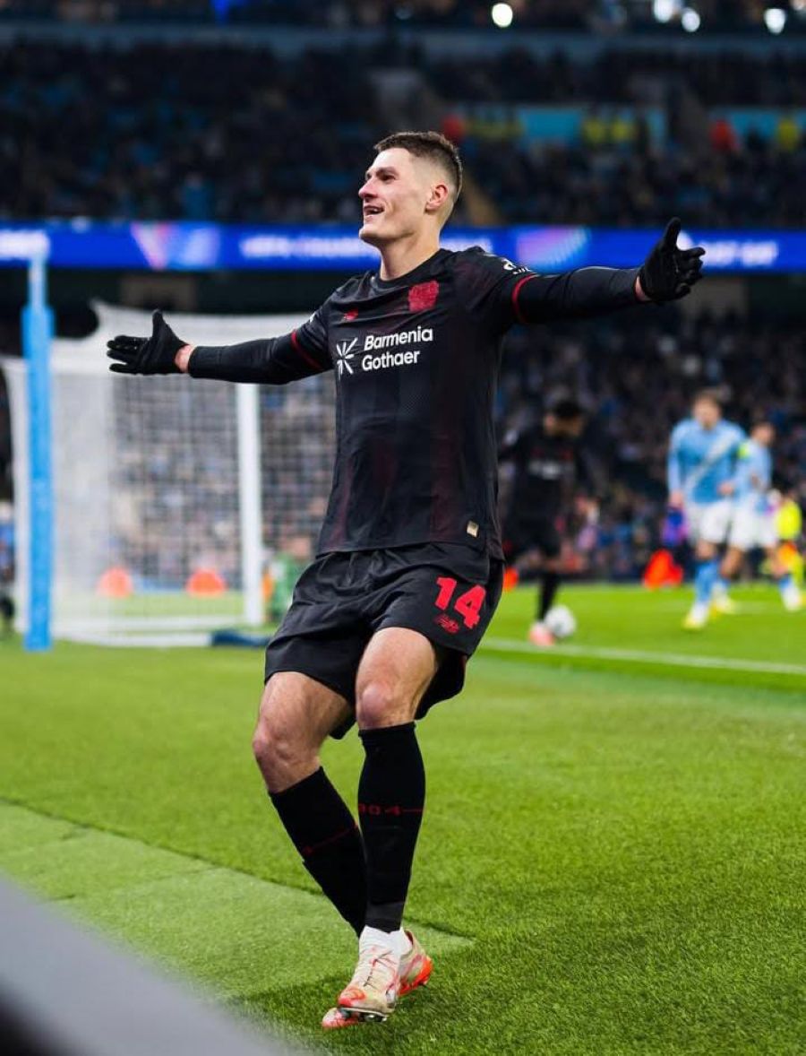 Momen selebrasi Schick atas keunggulan Leverkusen atas Man City di Etihad (Sumber: Instagram @bayer04fussball)