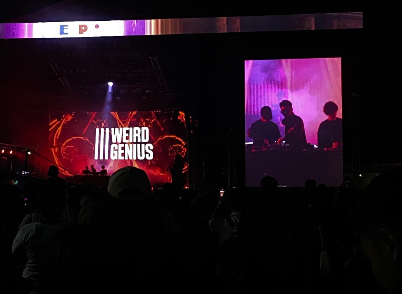 Suasana Ramai Konser