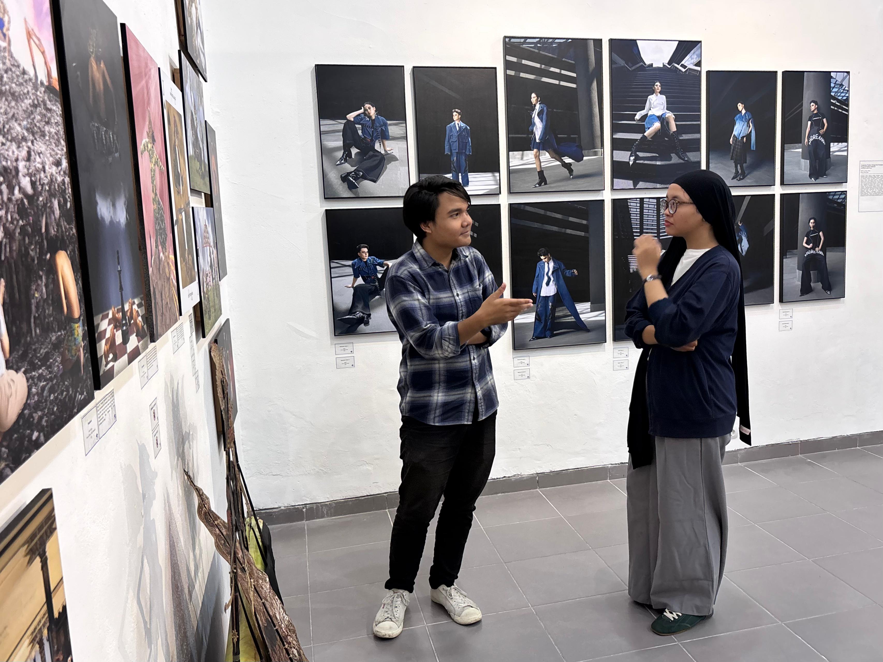 Persiapan gelaran Pekan Fotografi Sewon #18 di FSMR ISI Yogyakarta (17/12/2025).