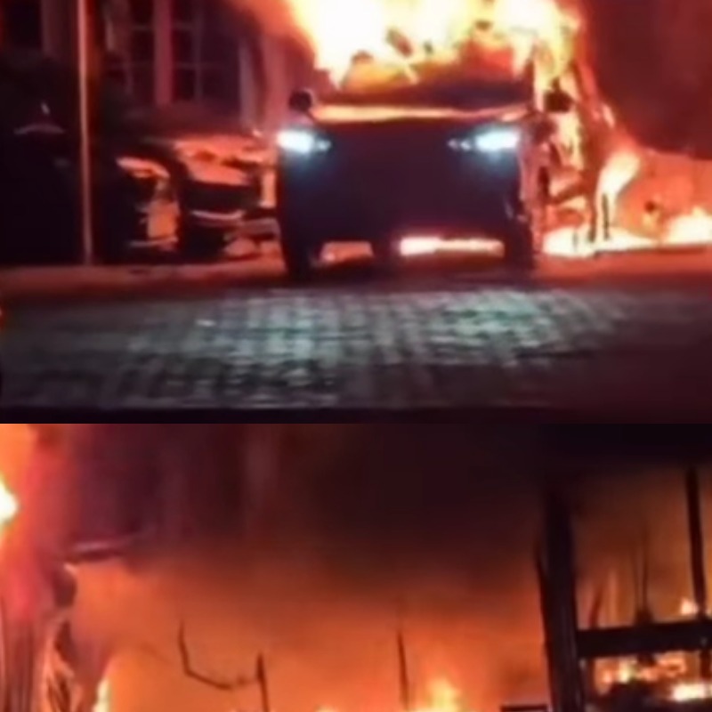 &ldquo;Kobaran api melahap bangunan usaha car wash di Bojongsari, Depok, disertai sejumlah mobil yang ikut terbakar.&rdquo; ( kolase berbagai sumber)