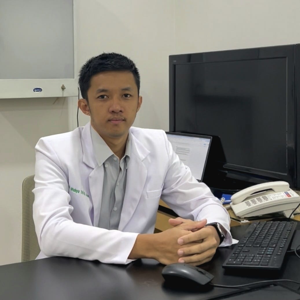 Dosen FKIK UMY sekaligus dokter spesialis penyakit dalam RS PKU Gamping,  dr Wahyu Tri Kurniawan SpPD.
