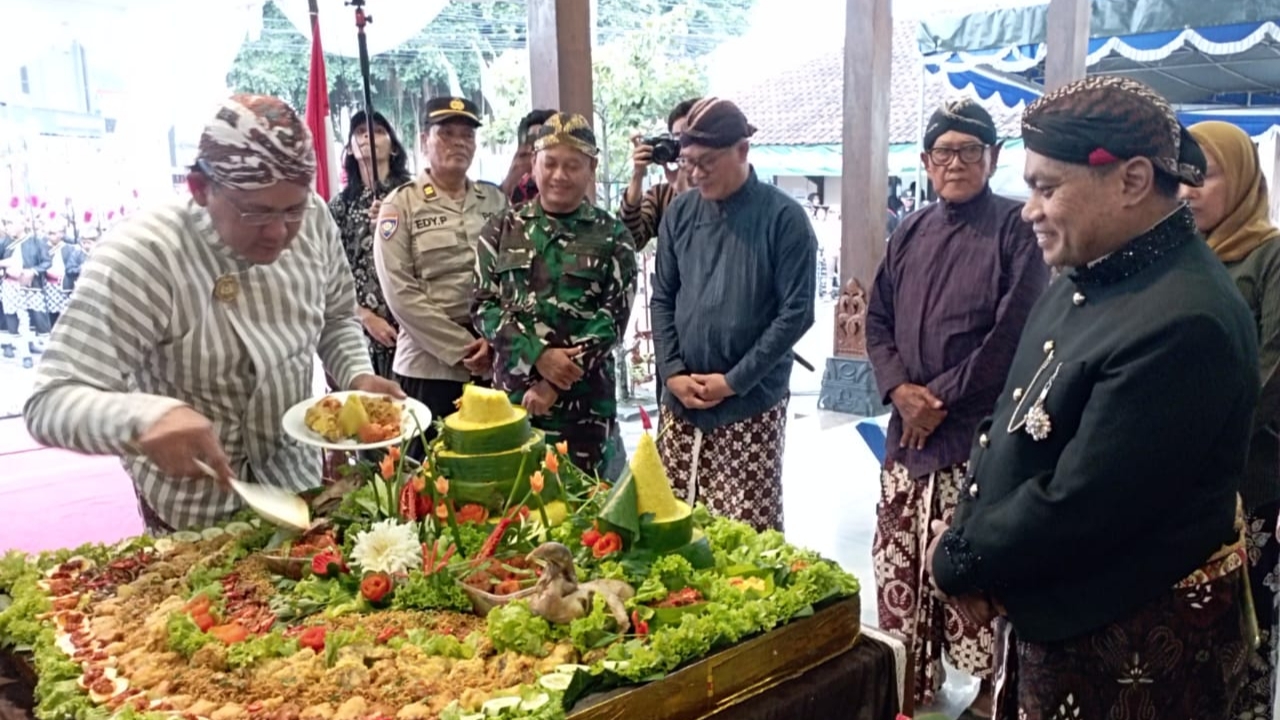 Peringatan hari jadi ke-79 Kalurahan Condongcatur, Depok, Sleman, di Kompleks Balai Kalurahan Condongcatur, Jumat (26/12/2025).