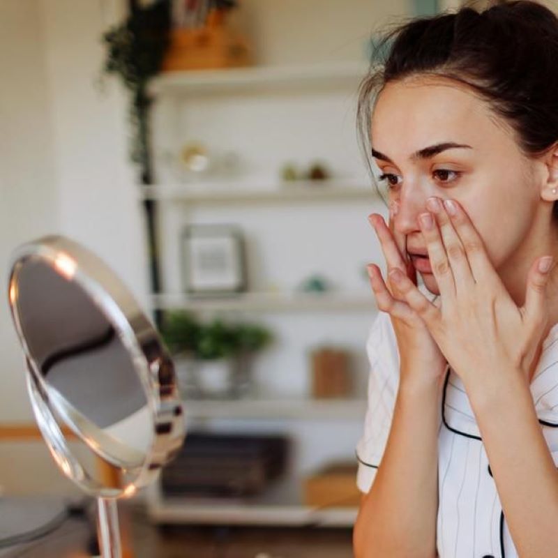 Mengatasi Minyak Berlebih pada Wajah. (Pinterest)