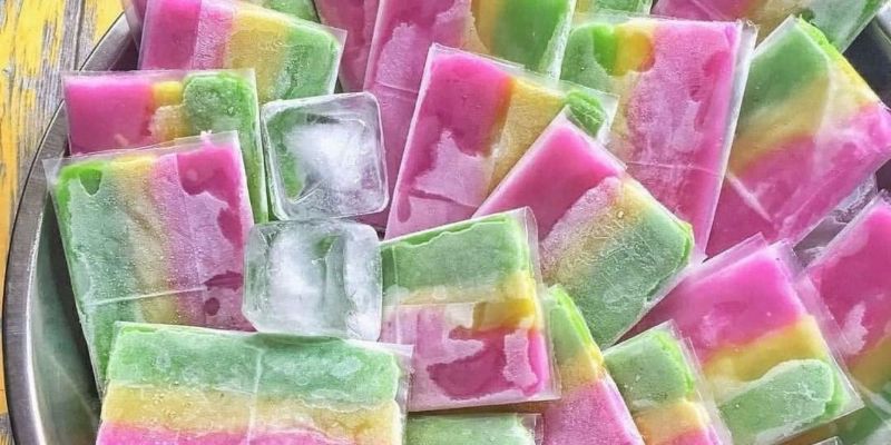 Es gabus jajanan 90 an pelega dahaga.