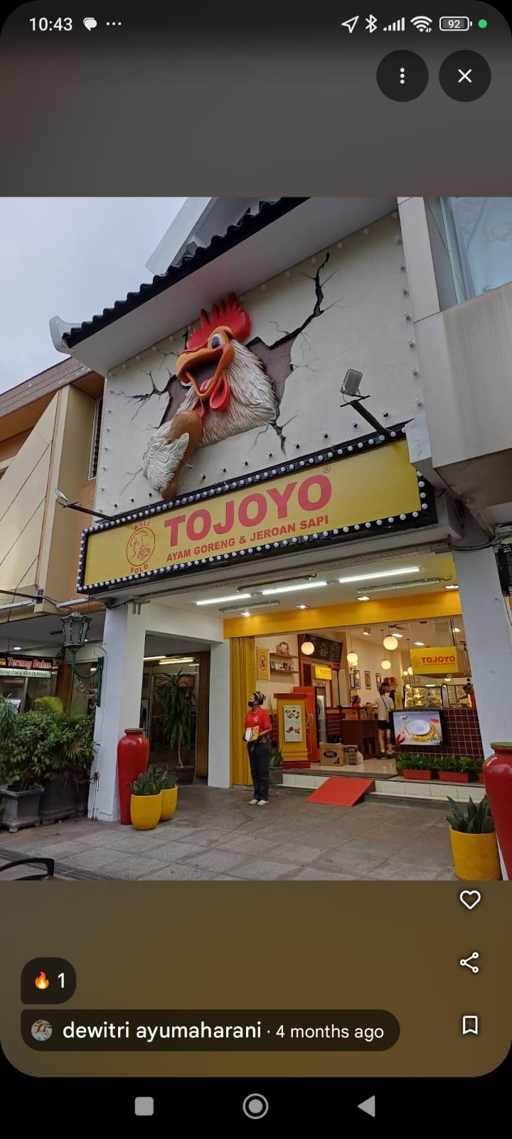 Ayam Goreng Tojoyo Malioboro.