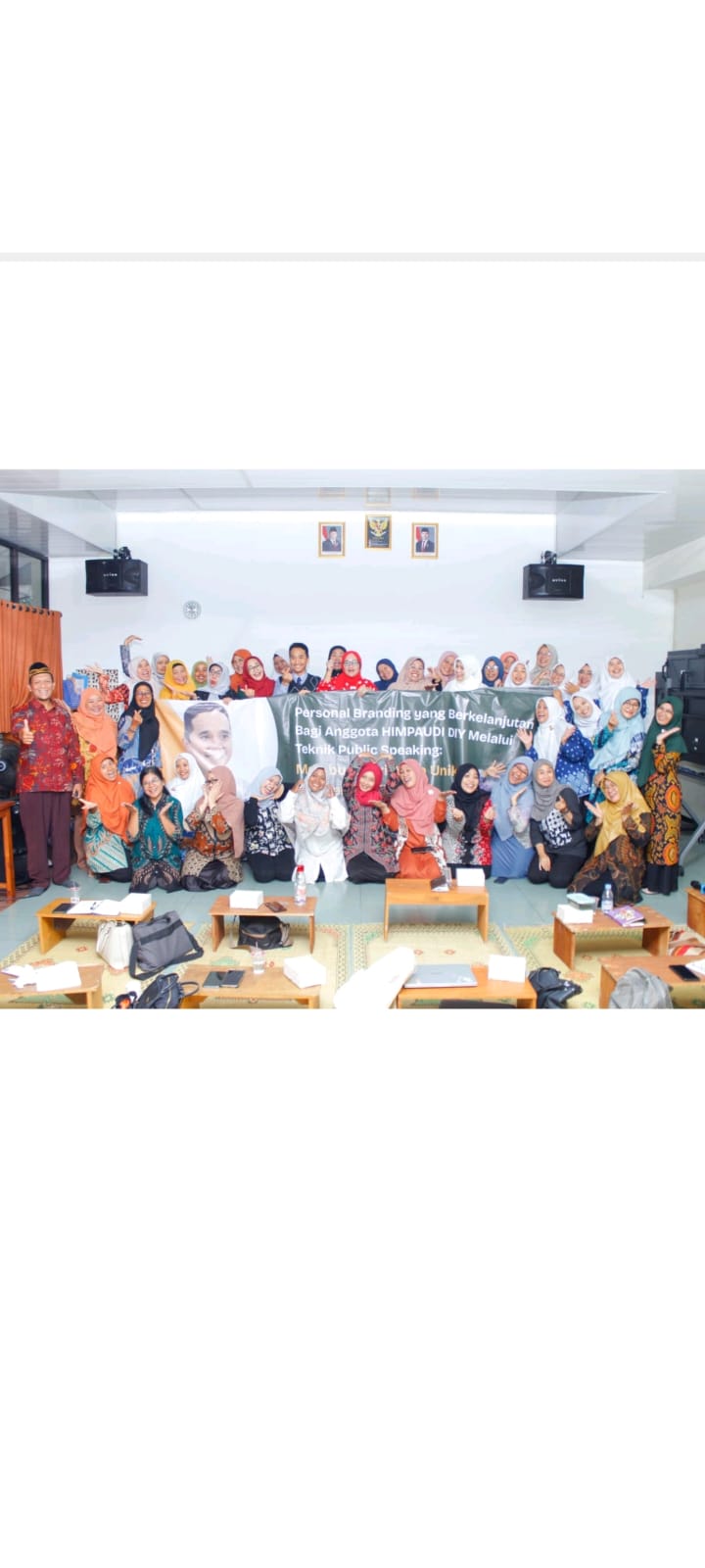 Para pendidik PAUD dibekali kemampuan public speaking berbasis teknik Neuroplastisitas Positif untuk memperkuat personal branding di PAUD An Nuur, Sleman, Rabu (11/2/2026).