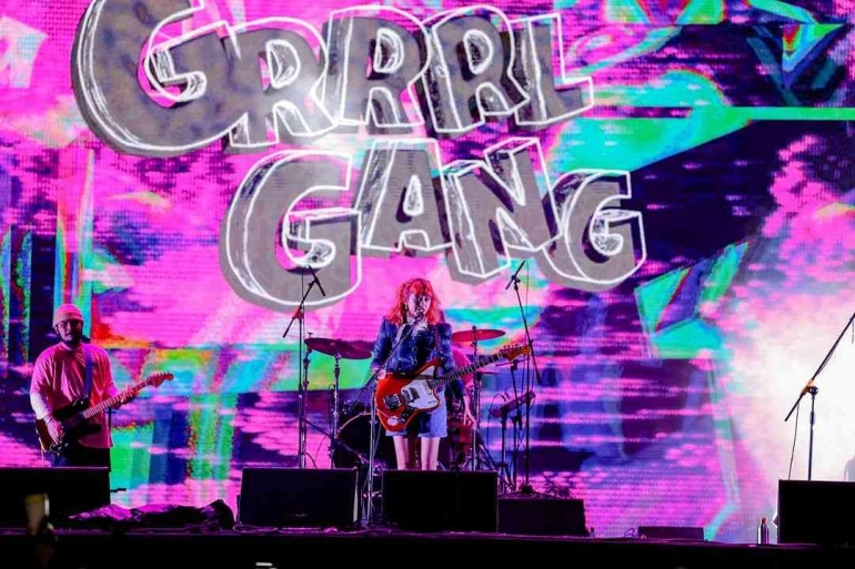 Grrrl Gang (Instagram @joylandfest)
