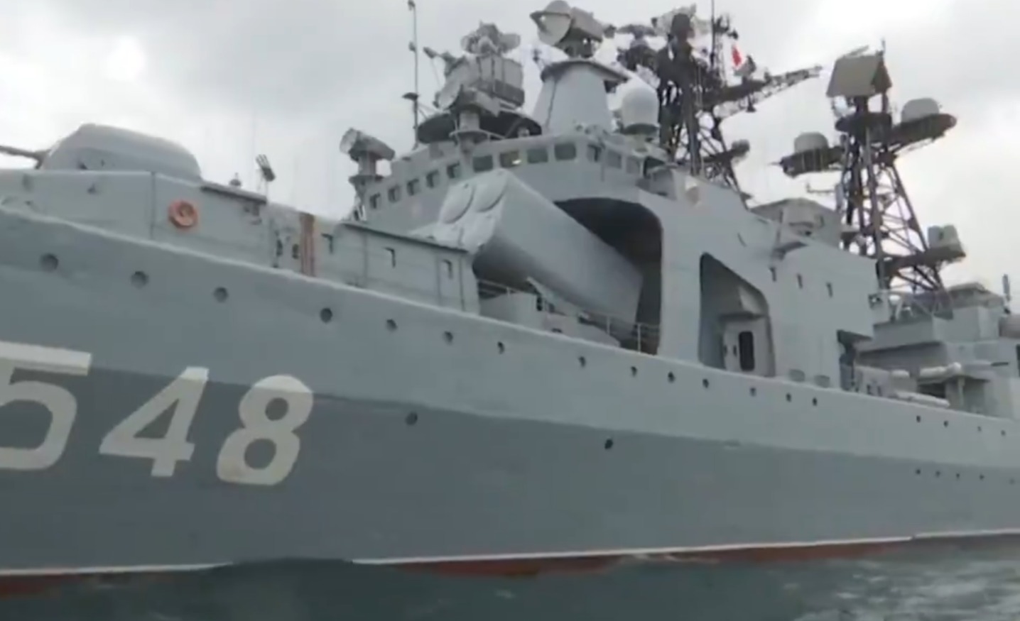 Latihan militer gabungan Maritime Security Belt 2026 bersama Angkatan Laut Iran dan Tiongkok di wilayah Selat Hormuz.