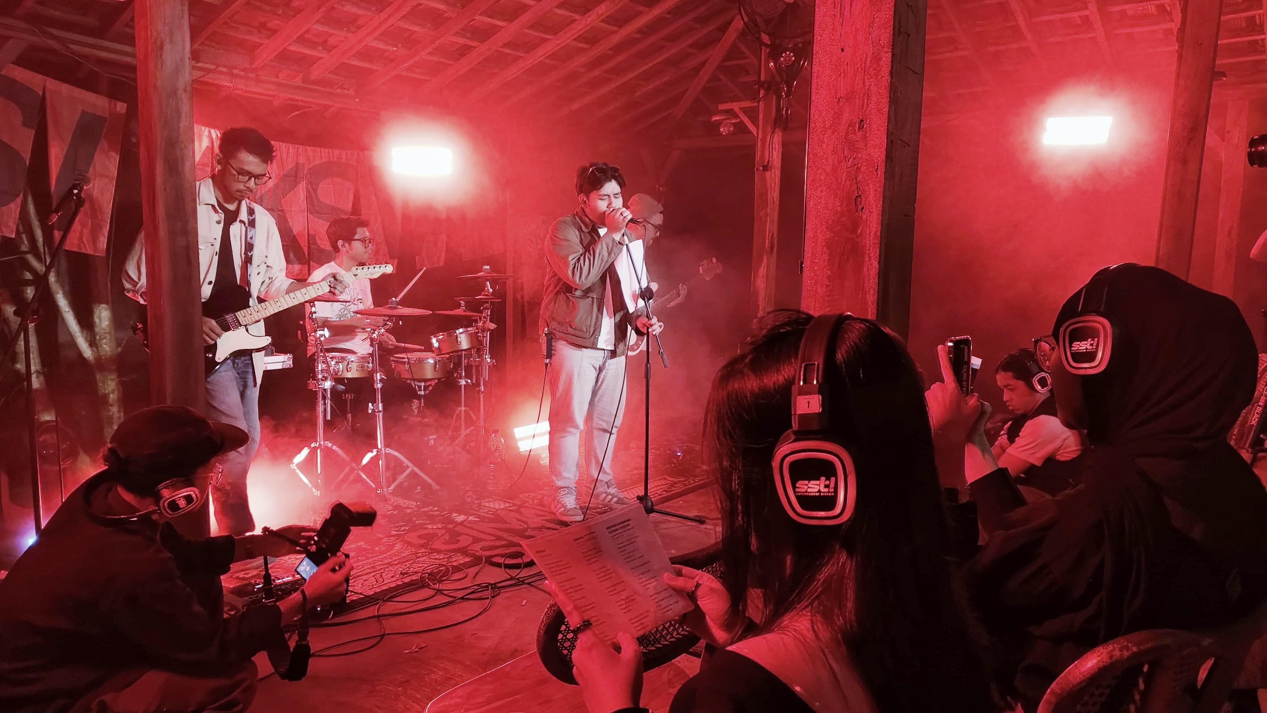 Simak Sahur, silent gigs garapan Hectic Creative, Kamis malam (26/2/2026) di Lestari Corner Coffee Maguwoharjo.