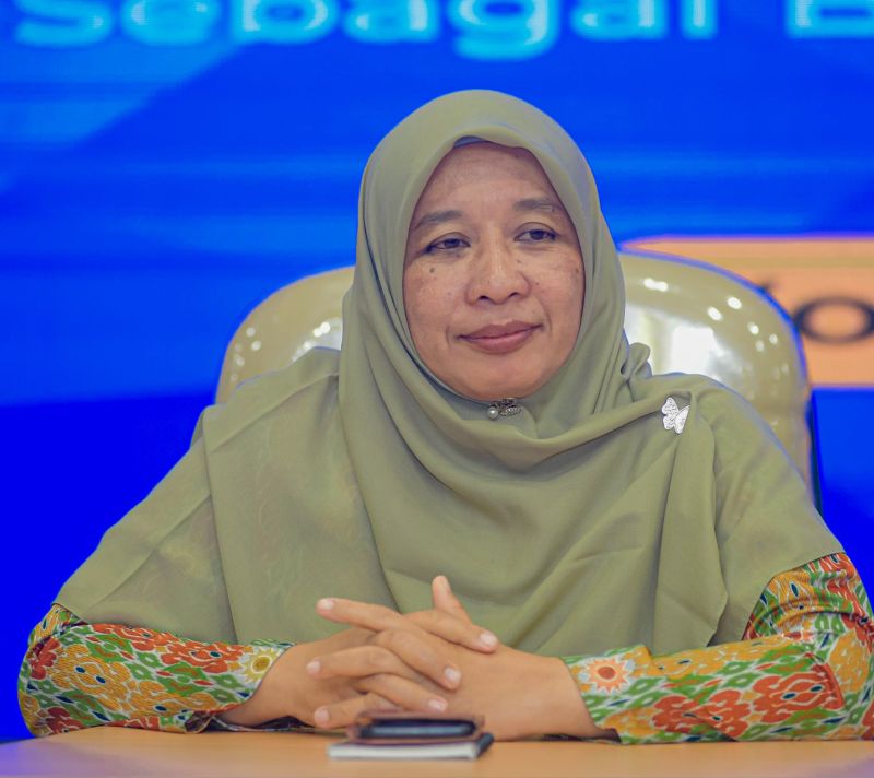 Dosen Prodi Ekonomi Syari&rsquo;ah UMY&nbsp;Dr Maesyaroh, MA.