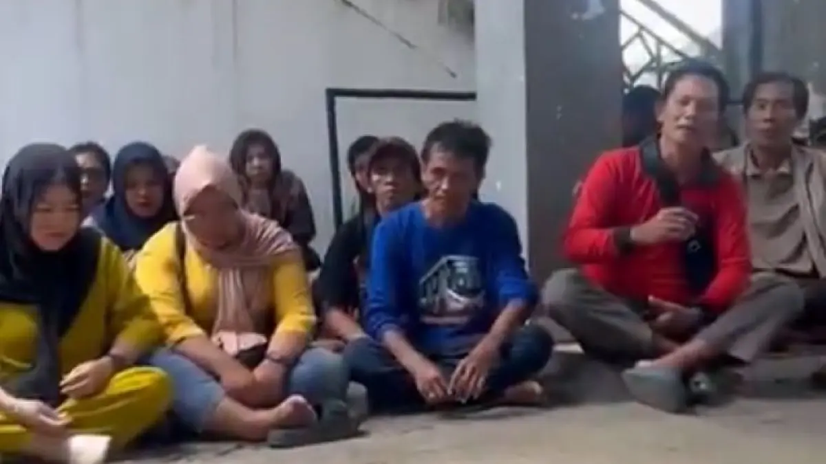  Puluhan pedagang kaki lima dan tukang parkir di kawasan Titik Nol Kilometer serta TKP Senopati, Yogyakarta, turun mengadu nasib ke Dinas Perhubungan (Dishub) Pemkot Yogyakarta. (x.com @titiknol_jogja)