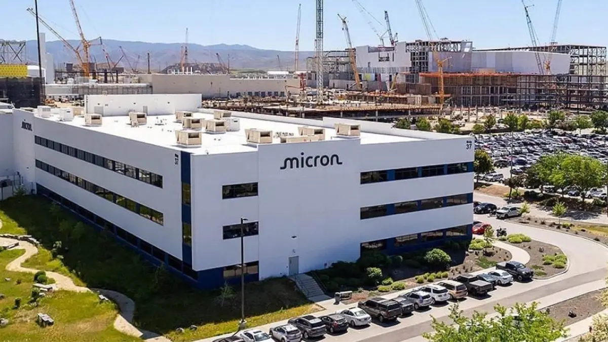 Saham Micron Technology Anjlok. (x.com)