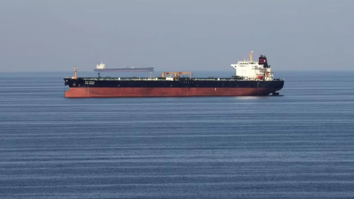 Ilustrasi kapal tanker minyak di Selat Hormuz. 