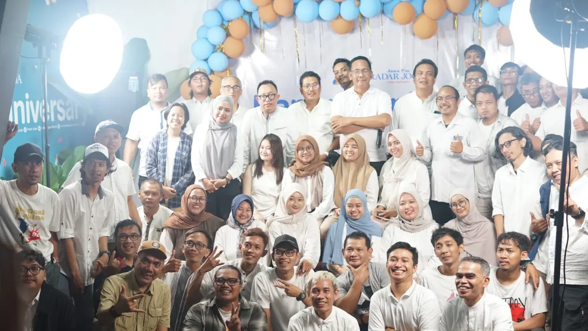 Pimpinan dan karyawan Jawa Pos Radar Jogja. (Magang Radar Jogja)