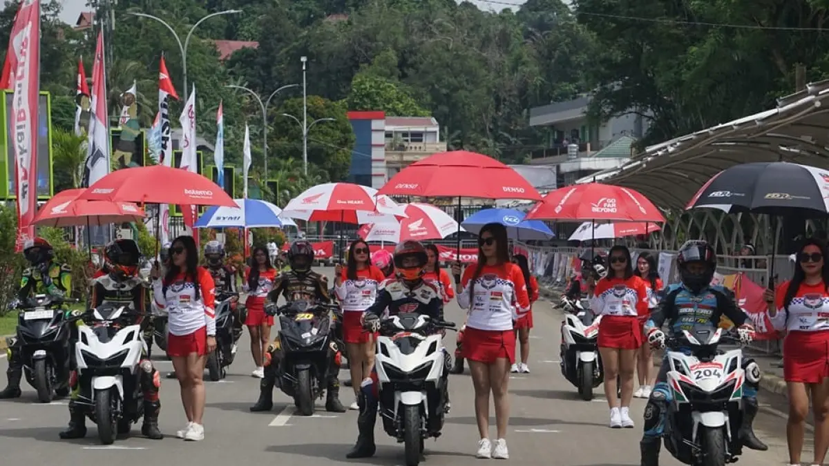 Astra Honda Dream Cup diselenggarakan untuk menyelaraskan program pembinaan balap yang dijalankan AHM