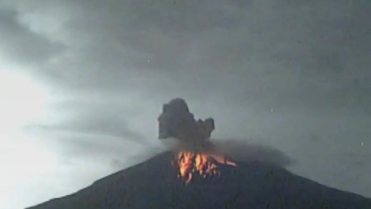 Hanya beberapa hari sebelumnya, pada 11 April 2026, Sakurajima juga mengalami erupsi besar pertama tahun ini. 