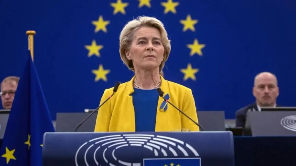 Uni Eropa (EU) resmi memberlakukan regulasi baterai baru yang mewajibkan semua ponsel dijual di pasar Eropa mulai tahun 2027 memiliki baterai yang bisa diganti oleh pengguna sendiri (user-replaceable battery). 