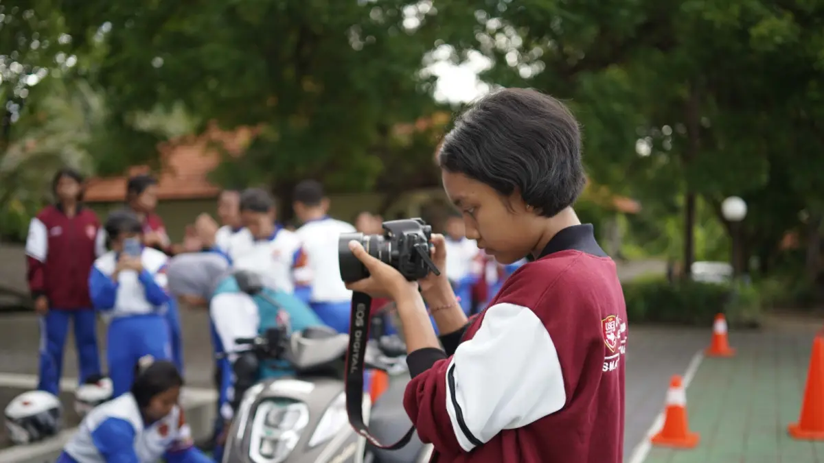 Ajakan ini dikemas dalam gelaran Safety Riding Short Movie Contest 2026 (SMC 2026) yang akan berlangsung mulai 25 Mei hingga akhir Juli 2026.